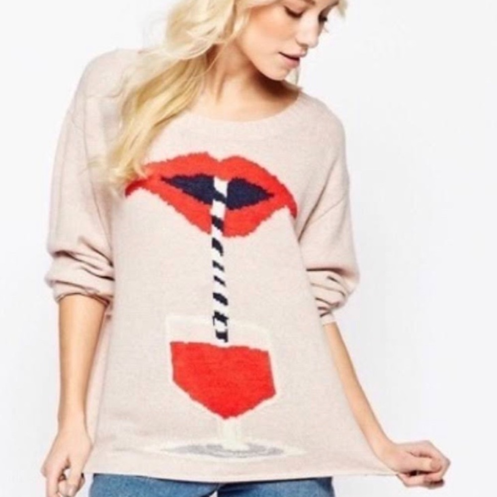 Wild fox lip drink sweater. Size small. Pink
